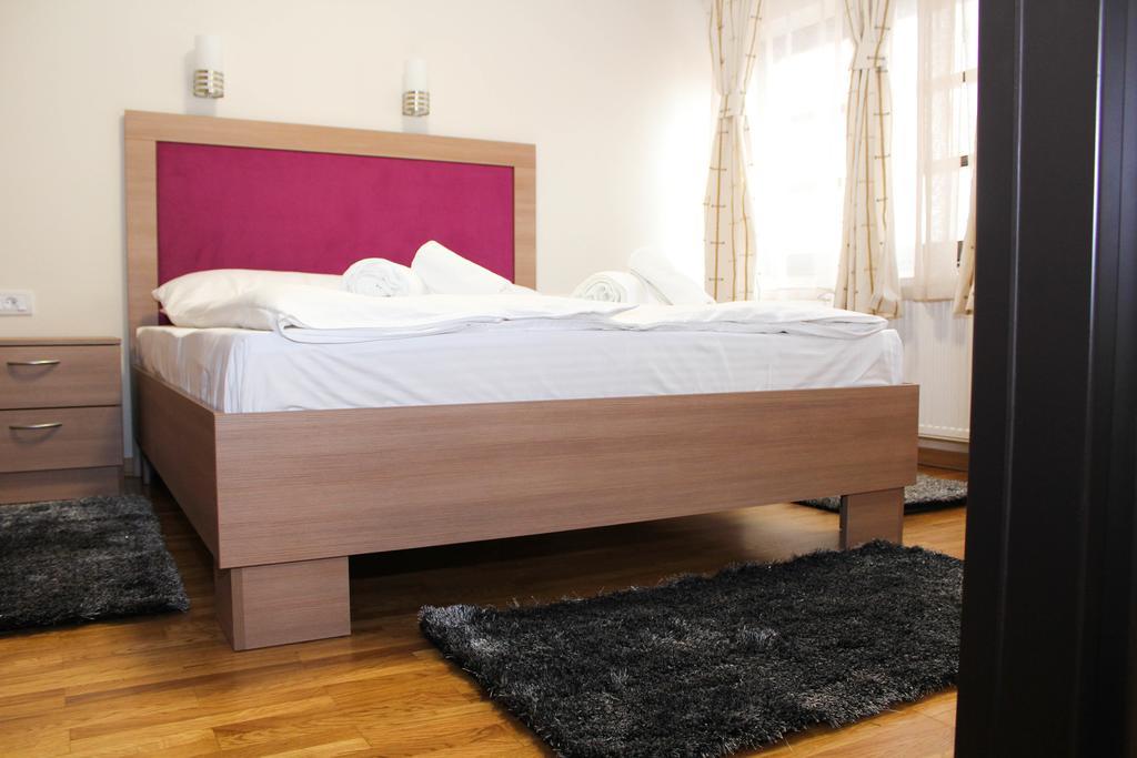 Wake Up Apartments And Rooms Белград Экстерьер фото