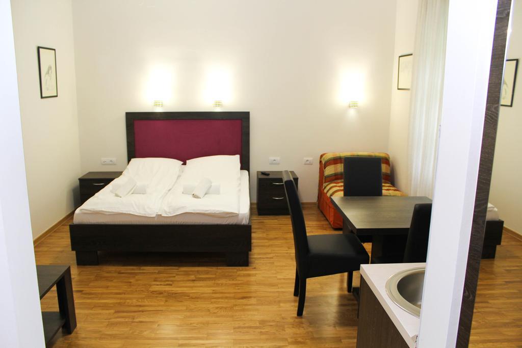 Wake Up Apartments And Rooms Белград Экстерьер фото