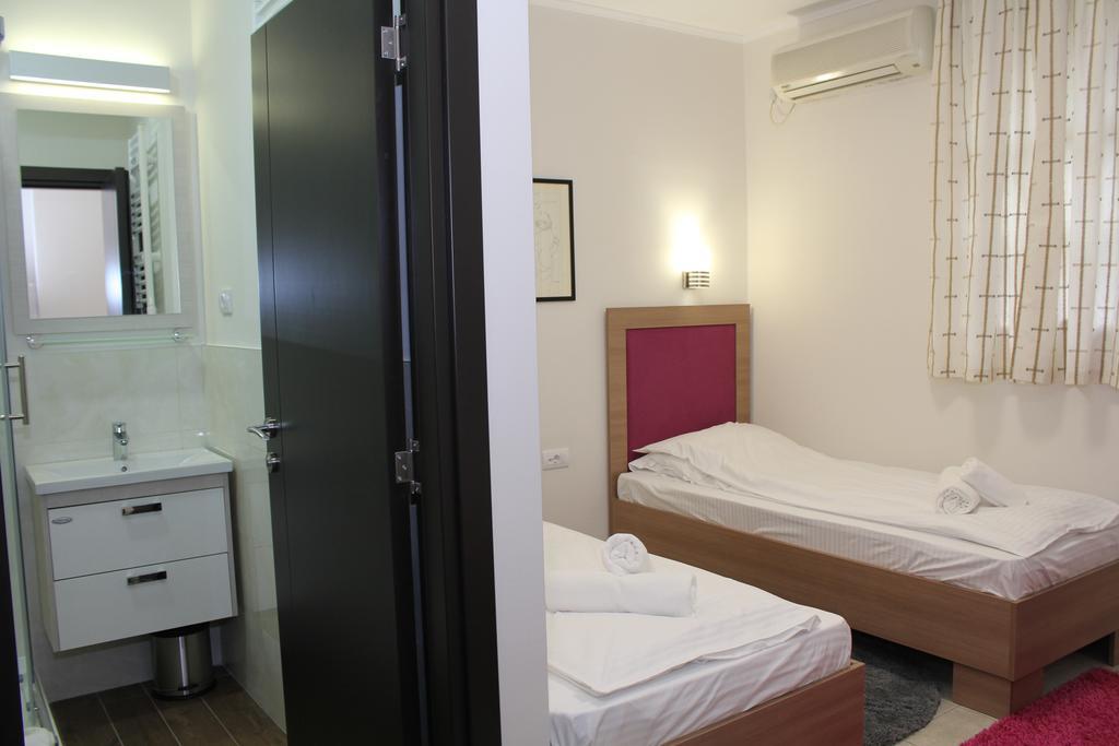 Wake Up Apartments And Rooms Белград Экстерьер фото