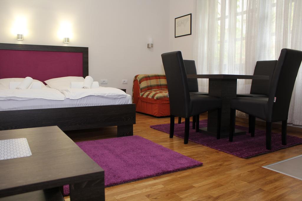 Wake Up Apartments And Rooms Белград Экстерьер фото