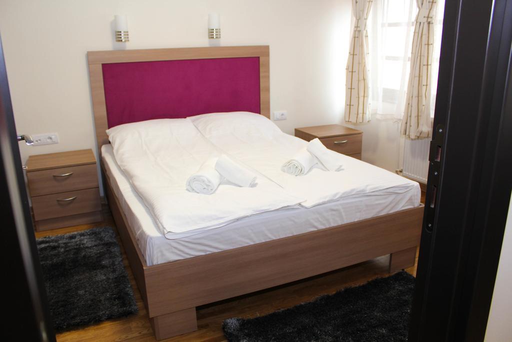 Wake Up Apartments And Rooms Белград Экстерьер фото